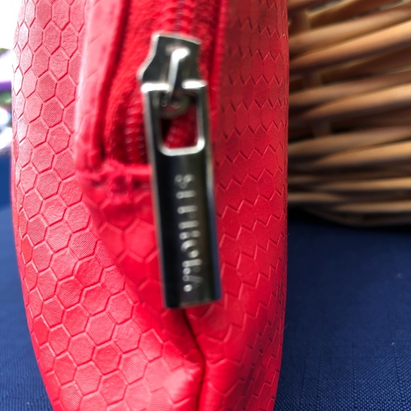 Sephora Red Cosmetics Pouch NWOT - Picture 3 of 3